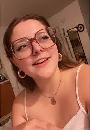 Katharine Griffith's Instagram, Twitter & Facebook