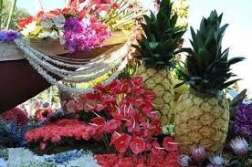 They listened to my boyfriend when he said i didn't care for bows. Iowa Floral Designer Lives His Dream At Rose Bowl Parade The Gazette