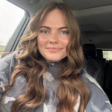 What tips are there for growing peas, cucumbers, green beans, tomatoes,  squash, strawberries, and lettuce?