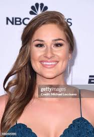 140 Lauren Chamberlain Photos & High Res Pictures