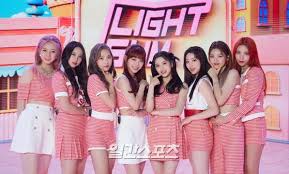 큐브엔터테인먼트가 (여자)아이들 이후 약 3년 만에 론칭하는 걸그룹 라잇썸 (상아, 초원, 나영, 히나, 주현, 유정, 휘연, 지안)은 오는 6월 10일 싱글 'vanilla'를 발매하고 정식으로. Jbqctxz8xnlqlm