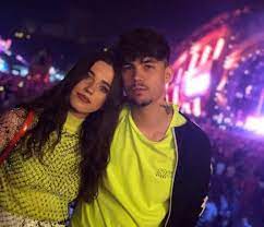 Showbiz intern • pe 05.07.2019 la 15:31. Ioana Ignat A Vorbit Despre RelaÈ›ia Cu Iubitul Ei Chitarist Am Incercat SÄƒ O Ascundem Click