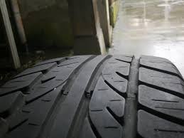 Fraglich wäre nun ob die reifen vor dieser vermessung bereits so abgefahren waren oder erst nach der vermessung so abfahren. Kantig Abgefahrene Reifen