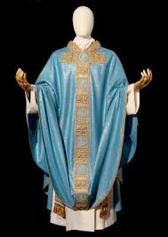Arch Bishop Magic Don Juan Medieval And Baroque Inspired Vestments From Atelier Lavs Liturgical Arts Journal In 2020 Vestment Ecclesiastical Vestments Medieval