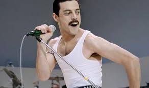 Singer freddie mercury, guitarist brian may, drummer roger taylor and bass guitarist john deacon take the music world by storm when they form the rock 'n' roll band queen in 1970. Bohemian Rhapsody Brian May Reveals Horror Watching Rami Malek As Freddie Mercury Films Entertainment Express Co Uk