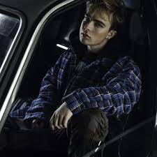 În 2021, paștele ortodox va fi cu 14 zile târziu decât în 2020 și va fi sărbătorit pe 2 mai. Mike Singer In Saxony Anhalt At Naturtheater 05 06 2021 Mozaart