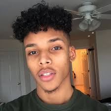 The low temp fade follows the ear closely with an inch or so above of gradually faded hair. 50 Slick Taper Fade Haircuts For Men Men Hairstyles World