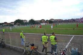 Apartament uta arad, date contact apartament uta, cazare arad apartamente, prezentare completa apartament uta despre apartament uta arad. Uta Arad Vs Retezatul Hateg Stadionul Din Lugoj 21 Iunie 2014 Galerie Foto Video Lugojeanul Meci Baraj Liga A Treia De Fotbal A Romaniei 21 Lugojeanul Ro