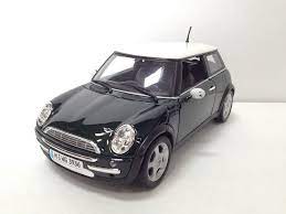 Hot wheels color shifters mini cooper diecast car. Maisto Mini Cooper Dark Green Car Diecast 1 18 1 18 Scale Display Only No Box Mini Cooper Dark Green Car Diecast