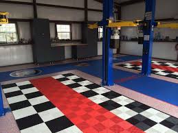 Learn Swisstrax Premium Garage Flooring Tiles Garage Floor Tiles Floor Tile Design Garage Floor