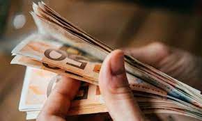 Την παρασκευή 28 αυγούστου θα πραγματοποιηθεί η καταβολή της αποζημίωσης ειδικού σκοπού ύψους έως 534 ευρώ και της οικονομικής ενίσχυσης των εργαζομένων που έχουν ενταχθεί στο. Epidoma 534 Eyrw Pote 8a Plhrw8oyn Oi Anastoles Aprilioy Ti Isxyei Gia Maio Notospress Gr