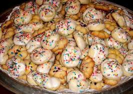 Nonna Filomenas Italian Love Knots Recipe Knot Cookies Italian Knot Cookies Italian Christmas Cookies
