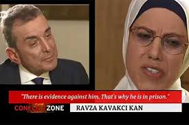 Doktorasının konusunu türkiye'nin avrupa birliği'ne giriş sürecinde rol modellik kavramı üzerinden güç ilişkilerine bakışı olarak belirledi. Akp Li Ravza Kavakci Kan Deniz Yucel Sorulunca Sustu Evrensel