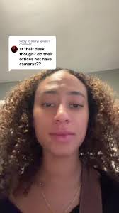 Cámaras ocultas y comportamiento inesperado en el trabajo