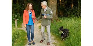 Superangel / supervixen charles napier. Christian Wolff Der Kultforster Und Sein Promi Garten Rosenheimer Journal