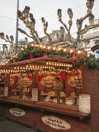 Strasbourg capital de noël est maintenue : Place Broglie Marche De Noel De Strasbourg Marche De Noel De Strasbourg Marche De Noel Noel En Alsace