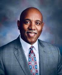 Dr. Reaneé Ivey Ellis Receives 2023 William R. Harvey Leadership Award from  NHAA!