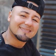 Alex Escher's Instagram, Twitter & Facebook