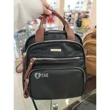 Tas elizabeth 100% original tas emsio 100% original bahan sintetis cek stok sebelum membeli dan mohon cantumkan warna keep , no cancel ya kak real pict 100. Tas Ransel Backpack Multifungsi Original Merk Elizabeth Shopee Indonesia