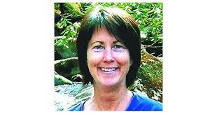 Ruthie Carey's Instagram, Twitter & Facebook