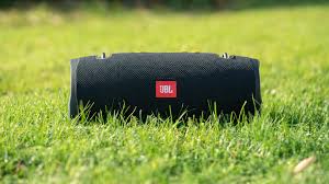 If you want a speaker that gets loud, sounds good. Der Jbl Xtreme 2 Im Test Grosser Lauter Besser Techtest