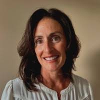 Elizabeth Marcello's Instagram, Twitter & Facebook