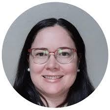 Marta Arnold's Instagram, Twitter & Facebook