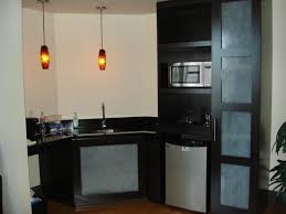 In fact, some large hotels have even larger staffs, with other positions such as separate day and night sous chefs,assistant chef, banquet chef, butcher, baker, and so on. Modern Kitchen With Microwave Mini Fridge Coffee Maker Picture Of Magnolia Hotel Denver A Tribute Portfolio Hotel Tripadvisor