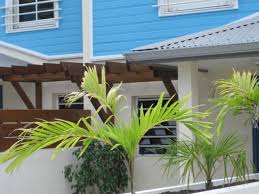Pour ceux qui aiment le vert et la créativité! Location Appartement La Montagne 97417 Reunion Nord Ref 9626