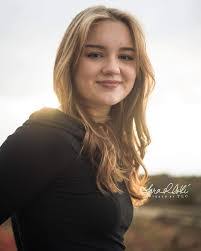 Alex Landsman's Instagram, Twitter & Facebook