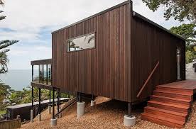 Ltd Architectural Elevates Duncansby Road House In New Zealand To Offer Sea Views Architecture Architect House House On Stilts