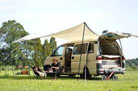 車中泊キャンプ の楽しさに迫る 簡単で暖かい 新たなスタイルのすすめ キャンプ アウトドア情報メディアhinata キャンプ アウトドア キャンプ 車