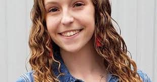 Fair queen contestants to volunteer at Strawberry Festival