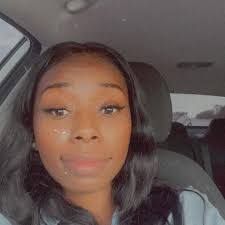 Tia Everett's Instagram, Twitter & Facebook