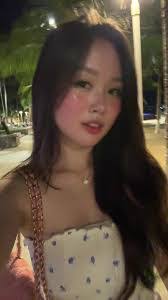 Amber Irons's Instagram, Twitter & Facebook