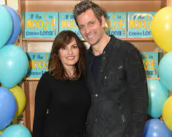 He was a main cast member on the. Law And Order S Mariska Hargitay And Peter Hermann On Marriage Tips