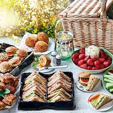 For a more formal dinner party, you'll, of course, want to set a specific time, and then it's all about the execution. Party Entertaining Food To Order M S