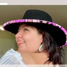 Talented artist Jared Tait will be at our next market ☺️ follow him  @taitjared as well as his website: jaredtait.com. Bio below: Jared Tait  belongs to lynx clan with roots to Sachigo