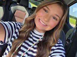 We would like to welcome our new 6th grade math teacher and give everyone  an opportunity to get to know her better. 🖤💛 Hi! My name is Madison  Sellers, and I'm so