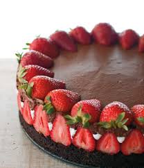 Pin By Cathy Holmes On I Love Dove Chocolate Desserts Berry Cake Delicious Desserts