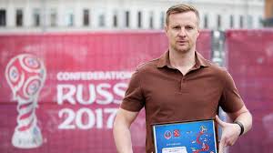 Vyacheslav malafeev ist ein ehemaliger fußballspieler aus россия, (* 04 марта 1979 г. Zhizn Protekaet Kak To Mimo Trevozhnyj Post Eks Vratarya Zenita Vyacheslava Malafeeva Eurosport