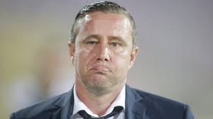 Fc kaiserslautern un contract valabil până în 2010, însă s retrage din activitatea de fotbalist după două meciuri și un gol marcat. LaurenÈ›iu Reghecampf Despre Posibilitatea De A Antrena U Craiova Am Vorbit Cu Mihai Rotaru