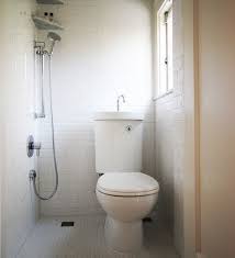 Best baby bathtub that grows with your lo : Here Is A Collection Of 30 Decorating A Small Functional Bathroom Ideas For Your Inspiration Hope House Bathroom Designs Tiny House Bathroom Small Wet Room