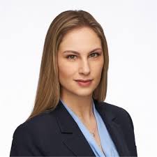 I am excited to share that I have joined Amundsen Davis LLC as an  Associate!