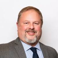 Andre Moeller's Instagram, Twitter & Facebook