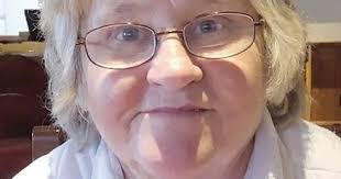 Helen Givens's Instagram, Twitter & Facebook