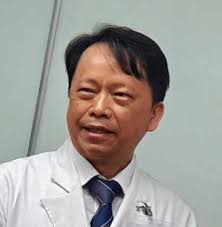 男客人也不 能主动与女主人握手。 东南亚的一些佛教国家，人们见面时双手合十*，而 日本人见面时一般是互相鞠躬*。 如果去印度或中东旅行，你吃饭或者拿 例如泰国是一个佛教国家，所 有的佛像都是神圣的，参观的人不能随便照相。 在日本和印度进庙里去，应 该先脱鞋，戴着帽子进庙. Q Idjvszsvbgem