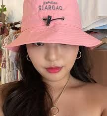 drinking happy thoughts 🩷🍹