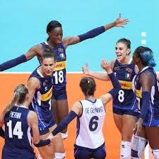 The following year he is the first coach in soverato, female a2, and finally the magic triennial in san giovanni in marignano, with president stefano manconi, a perfect understanding is born to lead the @1502241746741435:274:consolini volley femminile in a final for promotion in a1 and two finals of coppa italia in a2, achieving historic. G4i5f5uemkkiqm