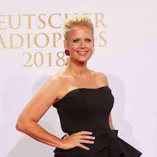 Und der darauf folgende, brisante nachsatz zeigt, das es offenbar probleme in ihrer ehe geben. Barbara Schonebergers Familie Kinder Und Ehemann Stars